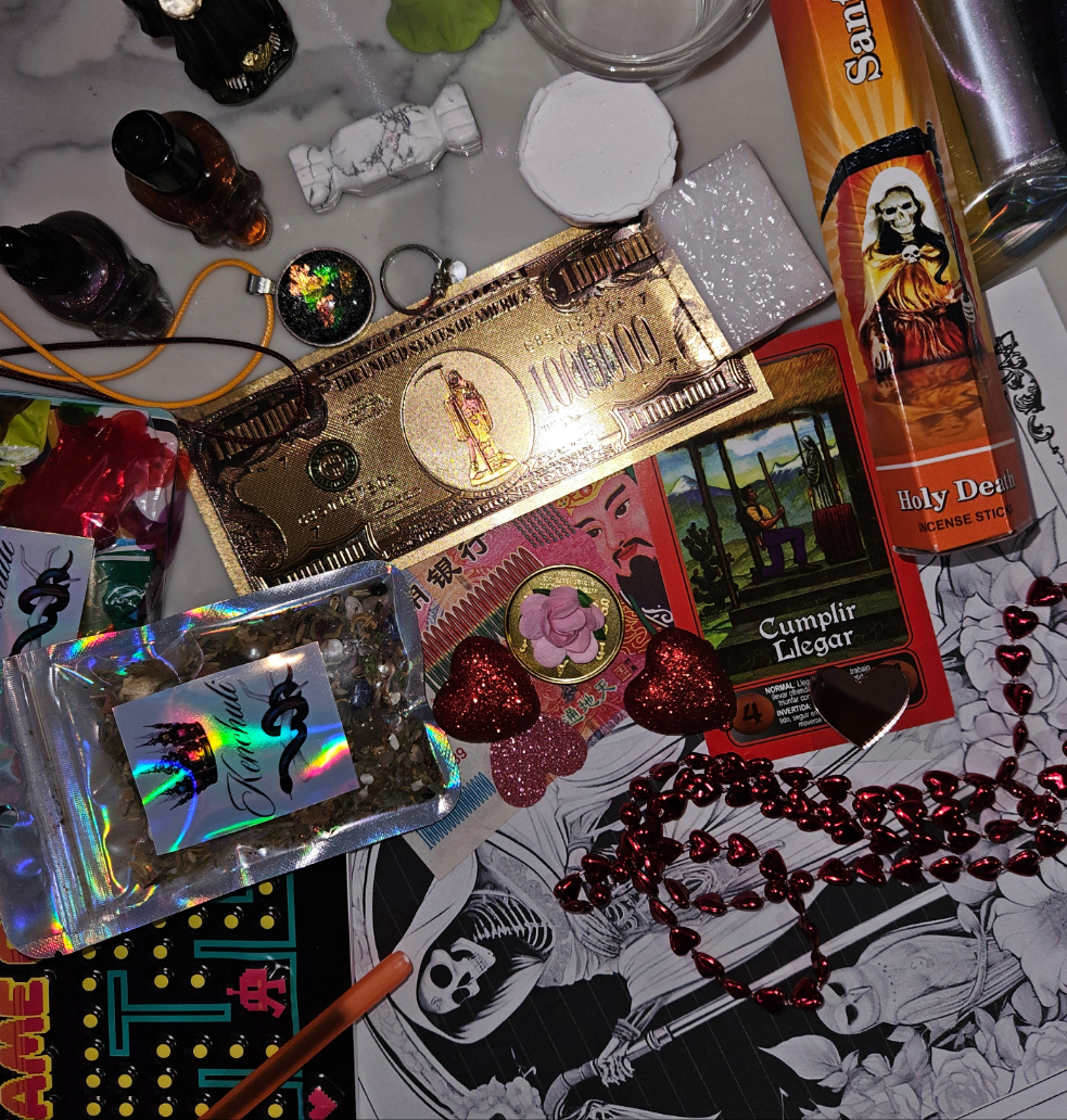 Santa Muerte Bundle w/ mini 7 Potencias Santa Muerte Statues on Stand