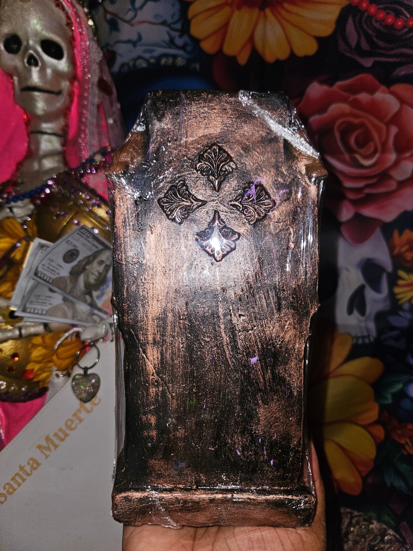 9 " Sitting 7 Colores/Rainbow Robe Santa Muerte Statue