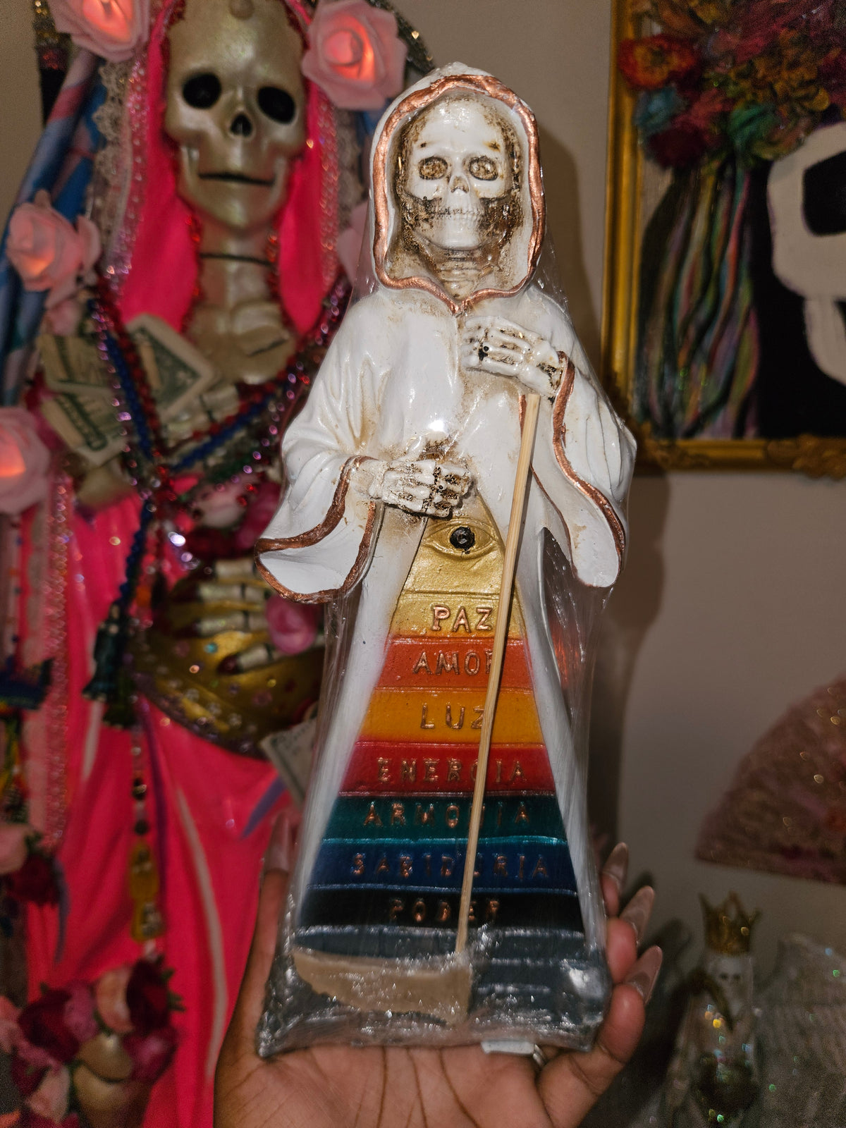 11" White Robe w/ 7 Colores Pyramid Santa Muerte Statue