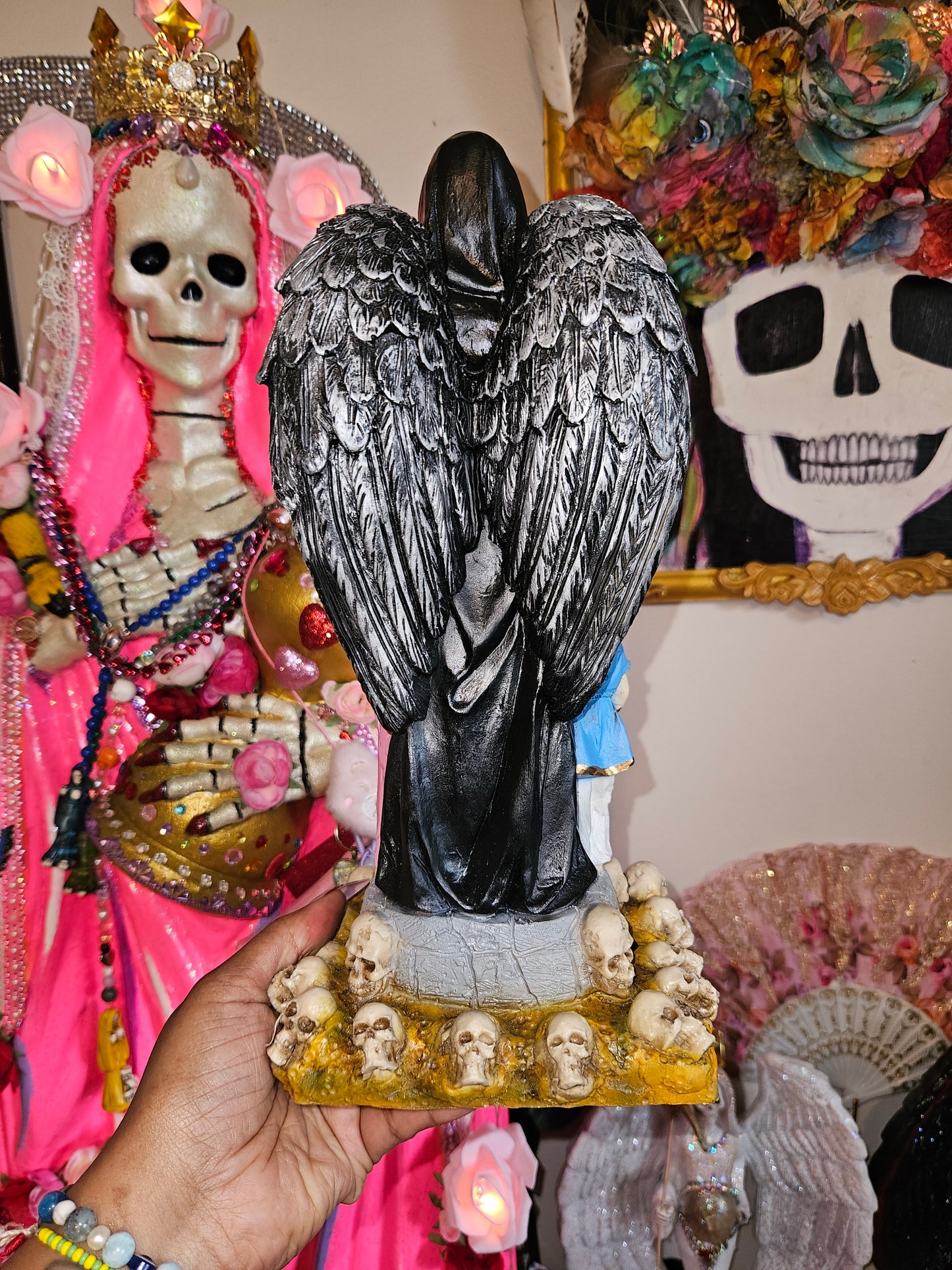 12" Winged Negra/ Black w/Children Robe Santa Muerte Statue