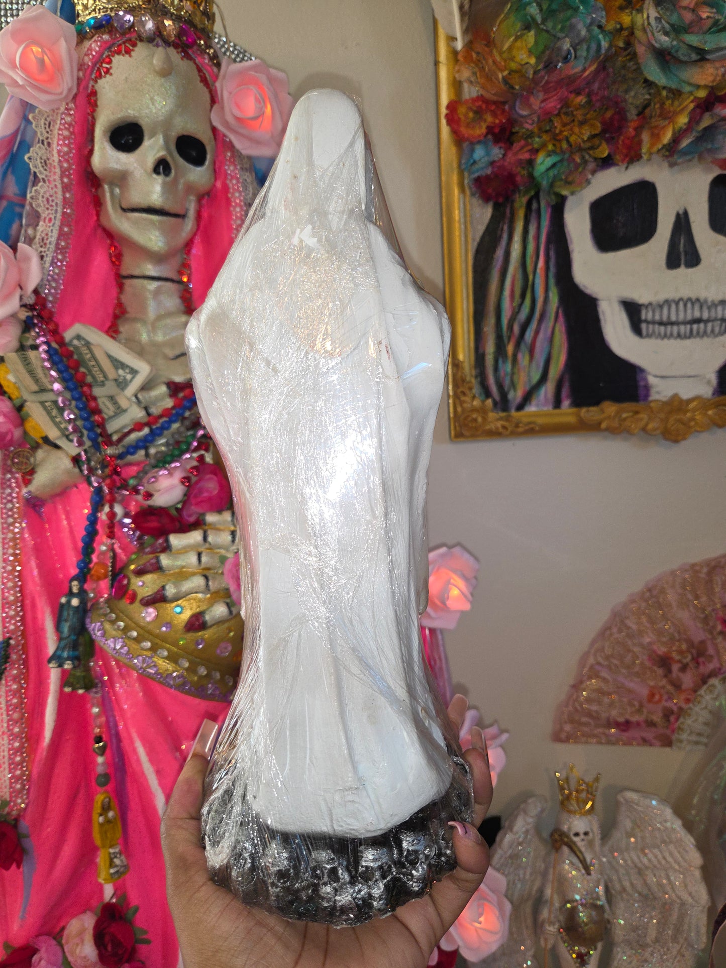 13" White Robe with Prayer Scroll Santa Muerte Statue