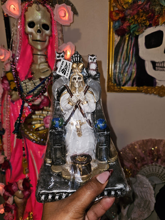 7.5" Sitting White Robe double Scythe Santa Muerte Statue