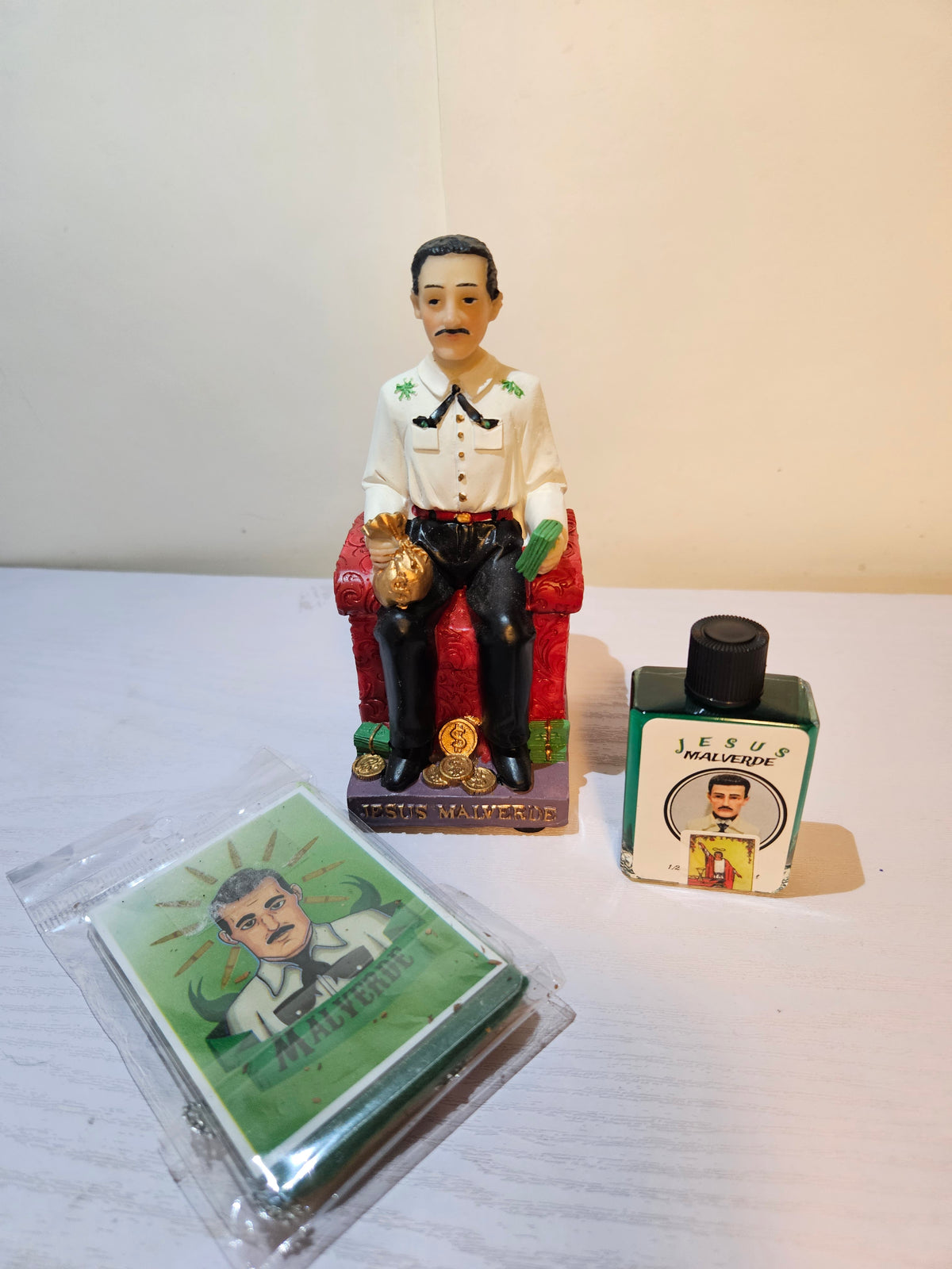 5" Jesus Malverde Statue w/ Resguardo, Prayer Card and Oil