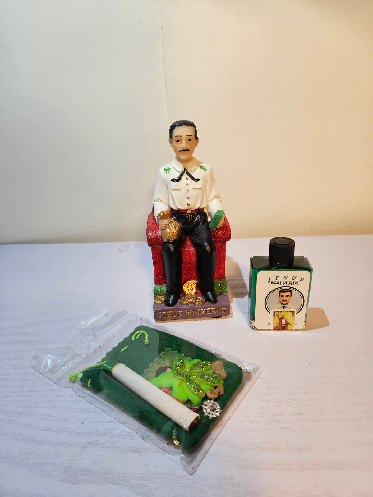 5" Jesus Malverde Statue w/ Resguardo, Prayer Card and Oil
