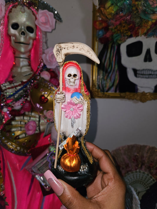 6" Vestida Red, White & Black w/ good luck bag Santa Muerte Statue