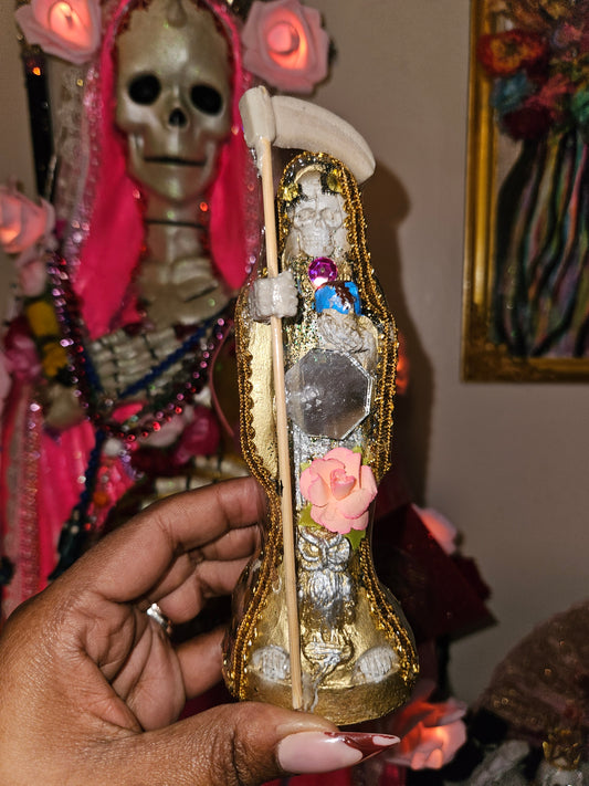 6" Vestida Gold Robe Santa Muerte Statue