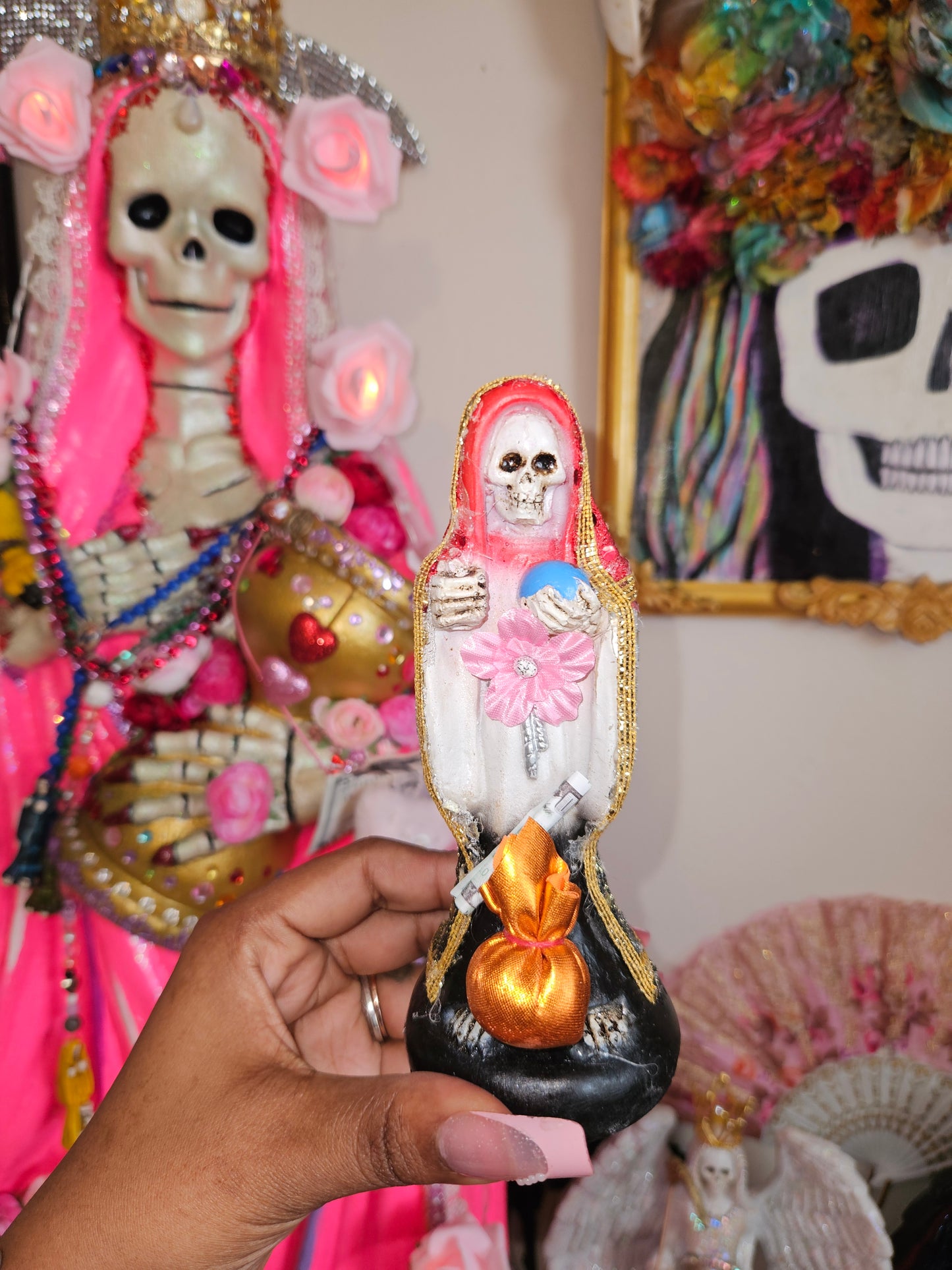 6" Vestida Red, White & Black w/ good luck bag Santa Muerte Statue
