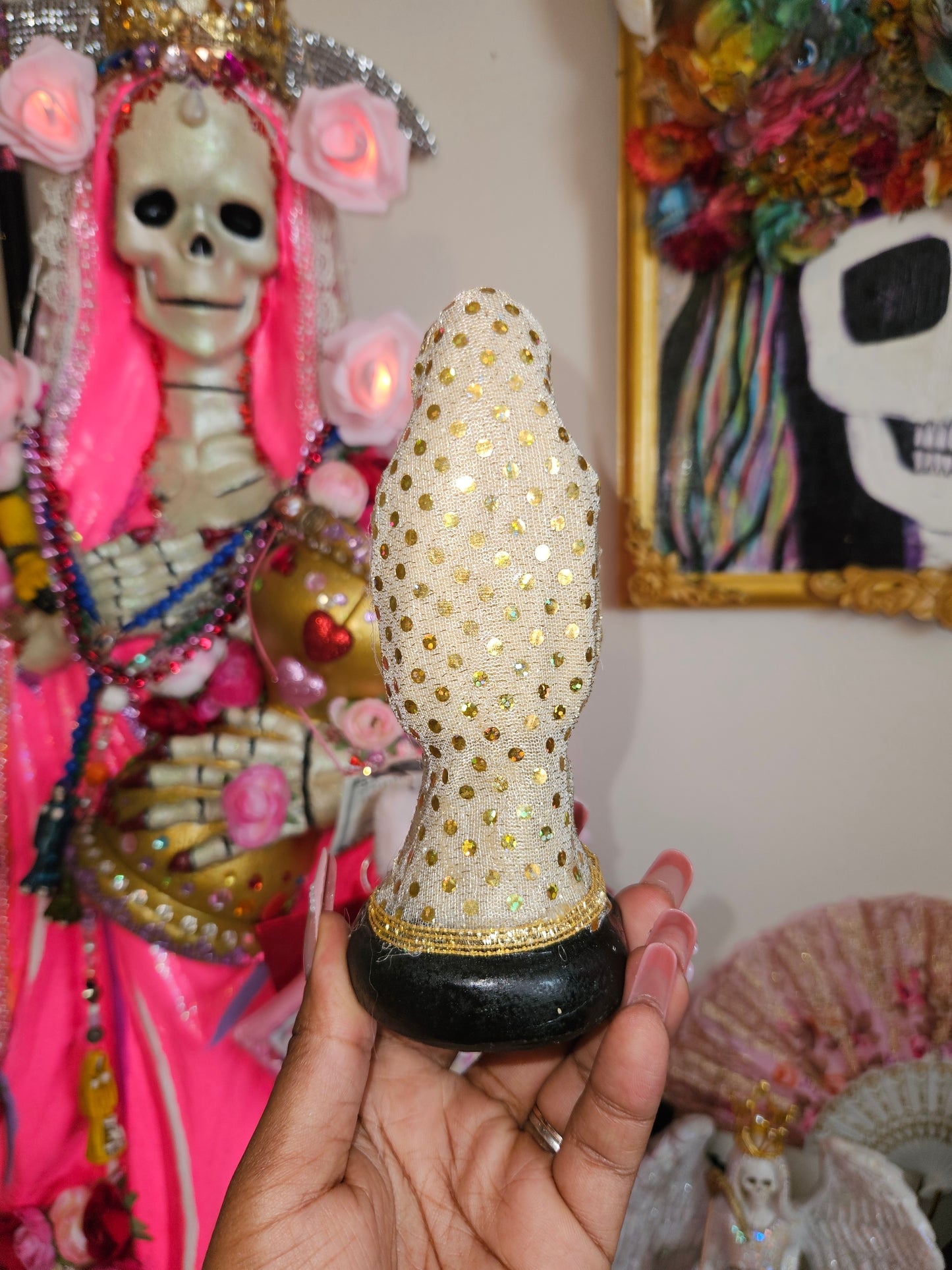 6" Vestida Gold w/ good luck bag Santa Muerte Statue