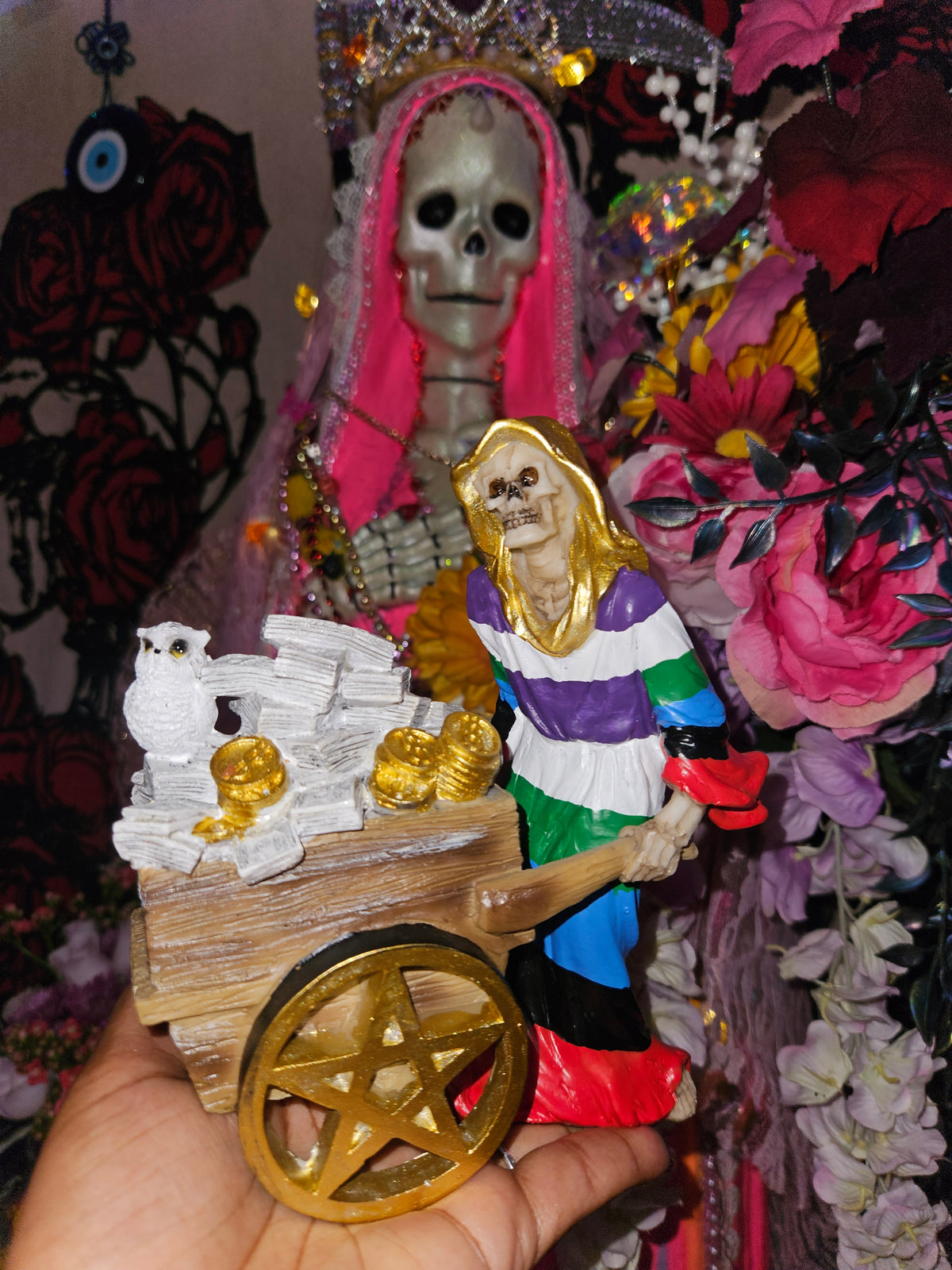 7 " 7 Colores/Rainbow Robe w/ Money Wheel Barrel  Santa Muerte Statue