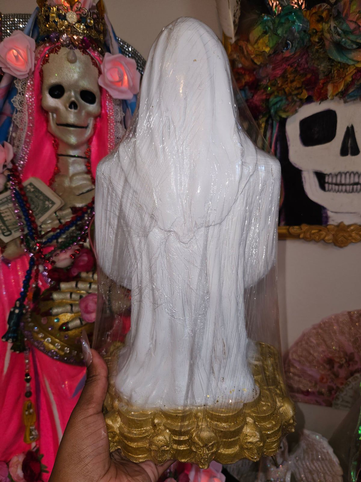 12" White Robe Prayer Hands Santa Muerte Statue