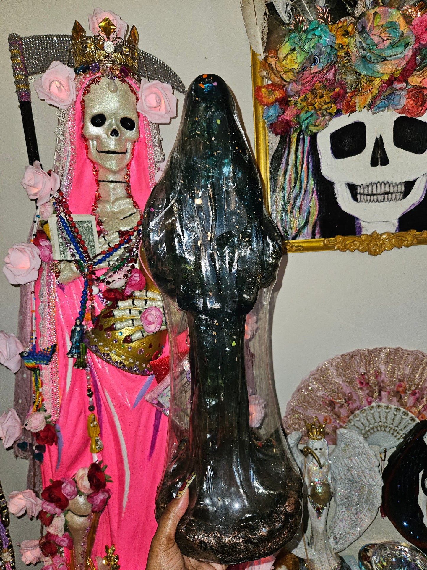 21" Clear Blue Santa Muerte Embarasada (Pregnant) Encarnada Santa Muerte Statue