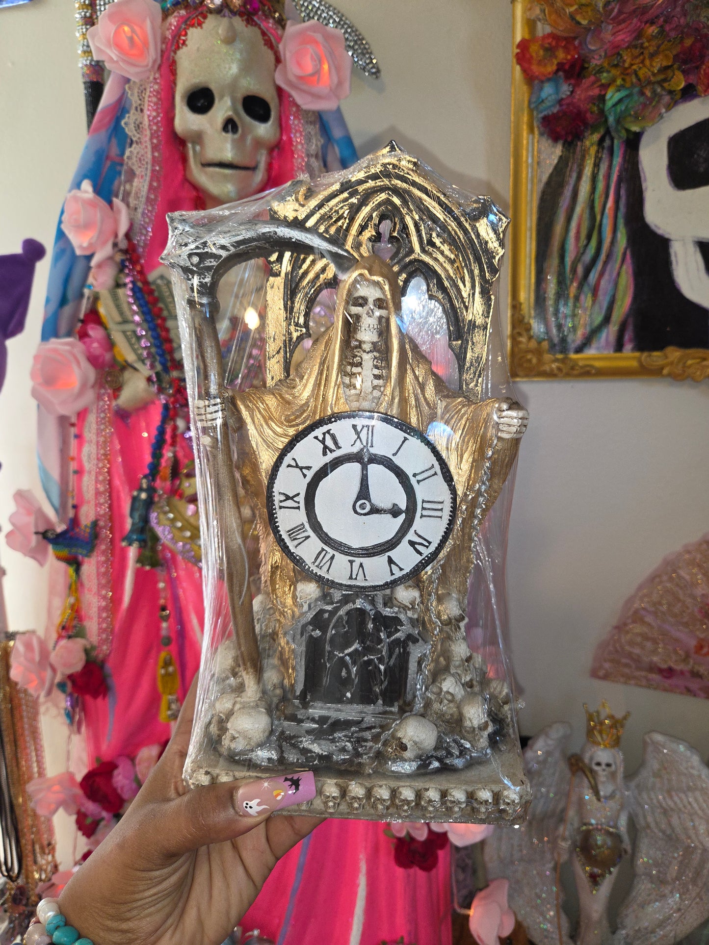 11" Gold Robe w/ Clock Santa Muerte Statue