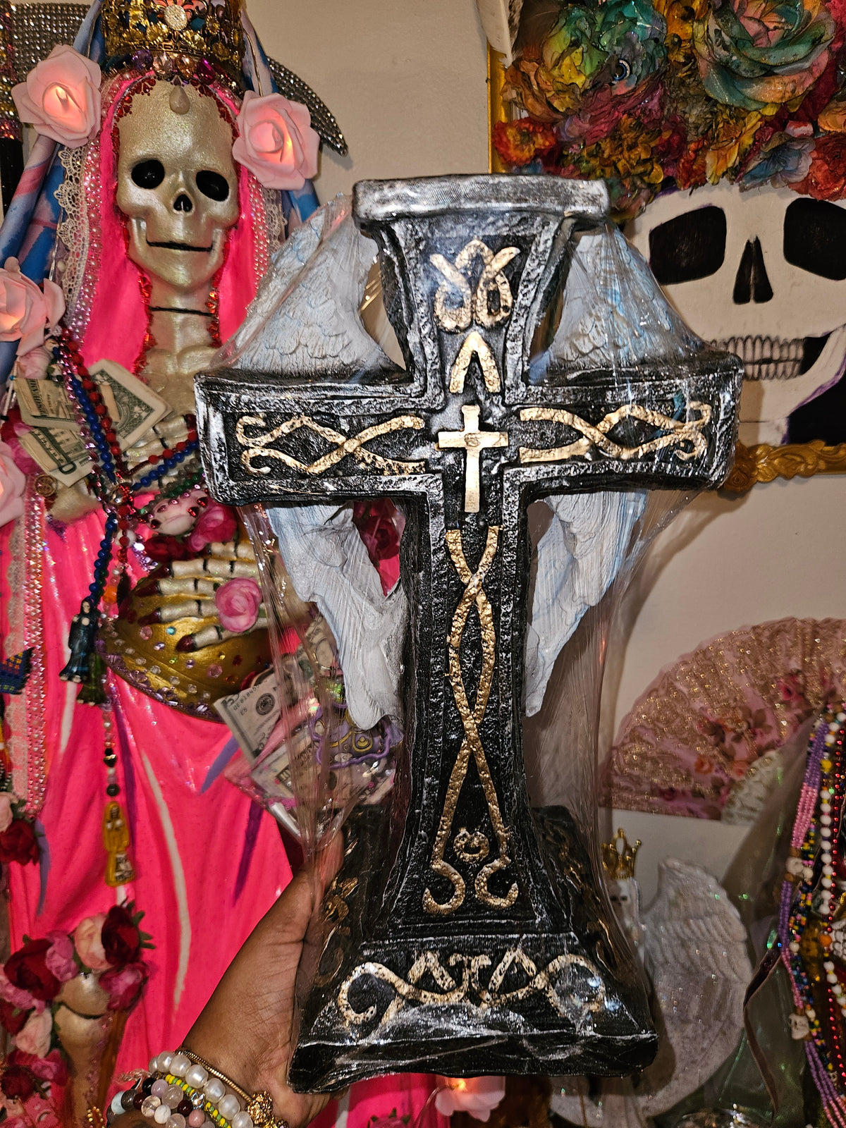 14.5" White Robe Winged Santa Muerte Statue w/Cross behind her