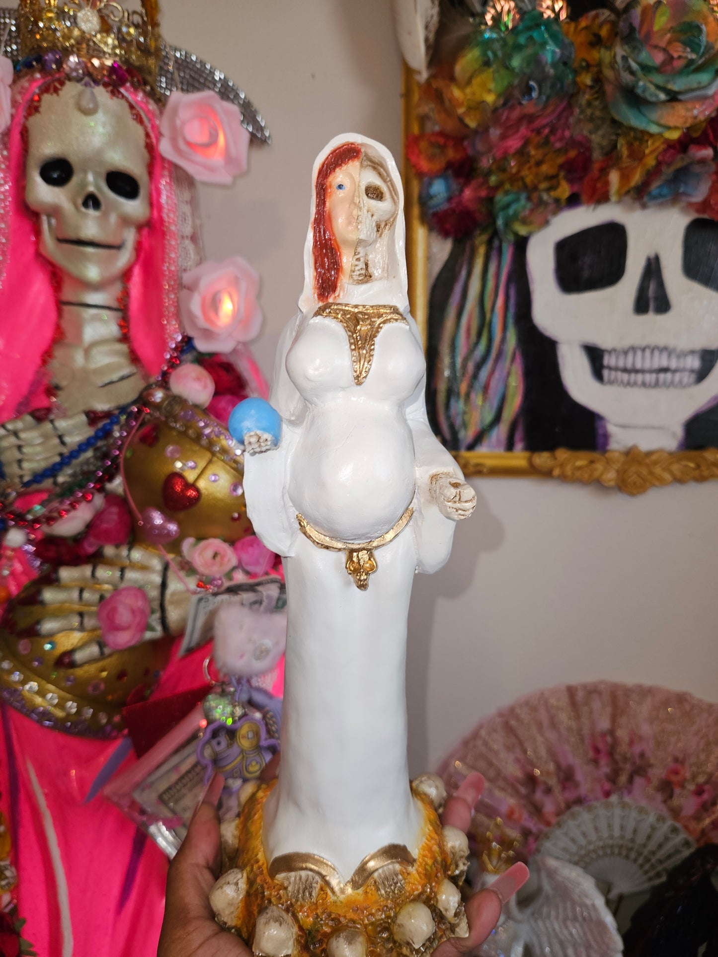 12" White Robe Pregnant(Embarazada) Encarnada Santa Muerte Statue