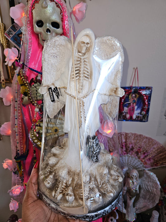 12" Winged Niña Blanca (White Robe) Statue